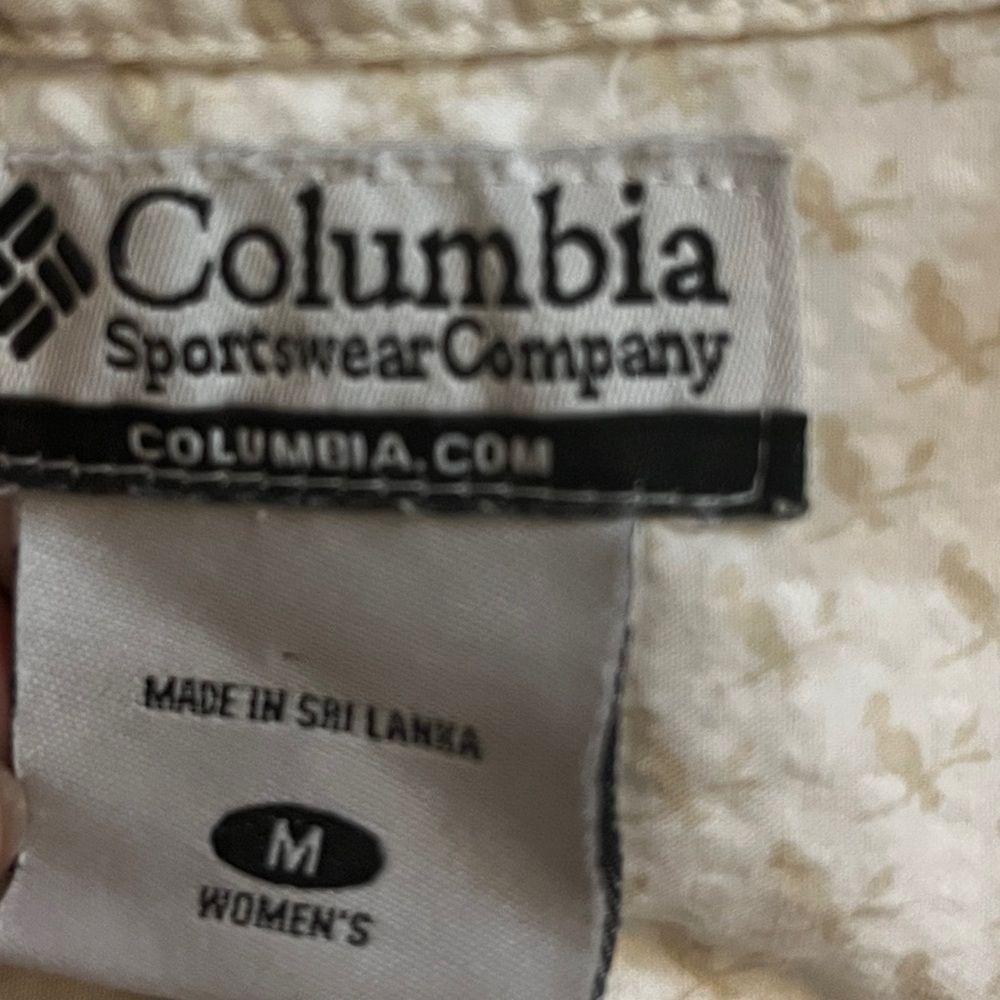 Columbia Elegant Cream Button-Up Women's Top Medium - Picture 2 of 10